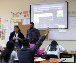 Los cursos se impartirán en las instalaciones donde funcionan las cinco Escuelas Normales Bilingües.