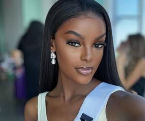 Chidimma Vanessa Onwe Adetshina es una ganadora del concurso de belleza nigeriano que ganó Miss Universo Nigeria 2024 y candidata fuerte en el certamen internacional. Pasó de ser a una entre más de 100 candidatas, a ser solo ella y Miss Dinamarca en la final.