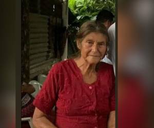 Foto en vida de Ermelinda Perdomo (70), quien salió a buscar leña, sin embargo, fue asesinada a machetazos por razones desconocidas.