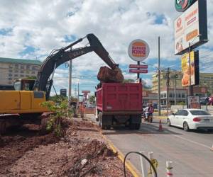 El paso deslivel Juan Pablo Segundo es una de las 100 obras que se están ejecutando.