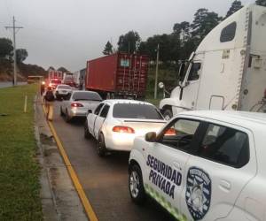 Los vehículos estuvieron un par de horas paralizados en la salida al norte de la capital.