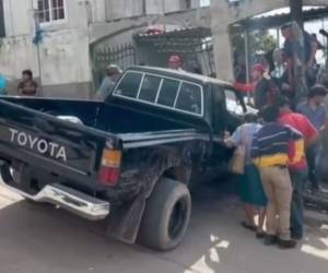 Una de las victimas murió en el lugar, mientras que la que conducía el vehiculo falleció en el hospital.