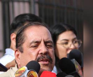 Carlos Zelaya renuncia formalmente a su cargo de diputado.