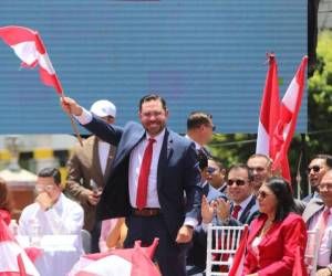 El actual diputado del Congreso Nacional, Jorge Cálix, es uno de los postulantes más fuertes del Partido Liberal. En marzo de 2024, anunció su precandidatura presidencial en Libre, pero en julio del mismo año trasladó su movimiento al Partido Liberal, luego de que se anunciara su expulsión.