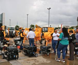 La exhibición de CEMCOL CAT presentó equipo novedoso e innovador, además de compartir valiosa información de la mano de expertos del sector.