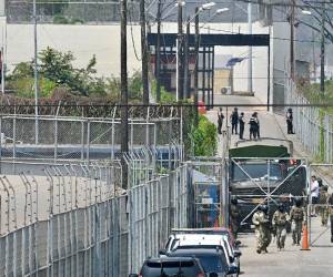 El atentado contra de la directora y su acompañante ocurrió en la carretera que de Daule conduce a Guayaquil.