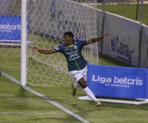 Cristian Sacaza y Samuel Elvir, le dieron los goles necesarios al Marathón para obtener la victoria en el clásico sampedrano.