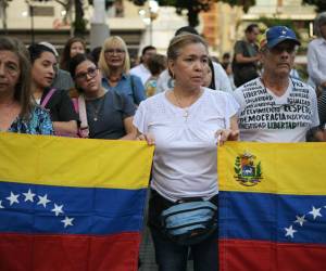 El cuestionado resultado del Consejo Nacional Electoral (CNE) que da por ganador a Nicolás Maduro ha generado rechazo en una enorme mayoría de venezolanos, quienes han decidido manifestarse en las calles desde hace dos semanas.