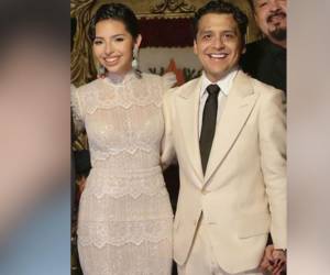 Nodal comparte sus primeras fotos con Ángela Aguilar tras su boda