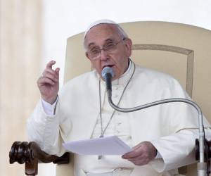 El Papa dio su mensaje desde la ventana del palacio apostólico.