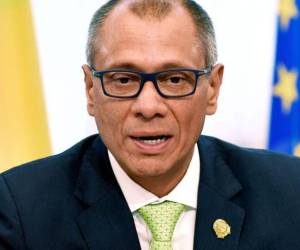 La captura contra el expresidente ecuatoriano Jorge Glas ha traído tensión a las relaciones diplomáticas entre Ecuador y México. Aquí te contamos más detalles sobre quién es Jorge Glas y por qué era buscado por la justicia.