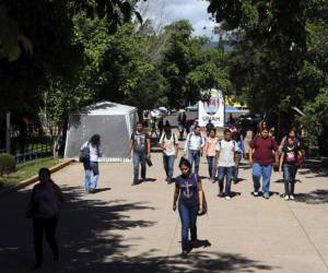 En la UNAH un pequeño porcentaje de clases se imparten de forma presencial. Para el próximo año, la Facultad de Ingeniería será la primera en retornar a las clases presenciales por completo.