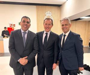 Reinaldo Rueda estuvo presente en el Real Madrid-Almería en el estadio Bernabéu