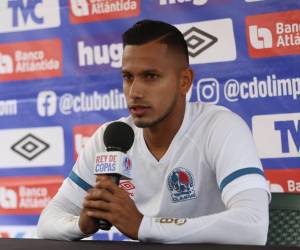 Edwin es clave moviendo los hilos en el medio campo del equipo merengue.