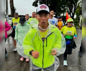 Shin Fujiyama pretende recorrer un total de 370 km en su estancia por Guatemala antes de llegar a Honduras.