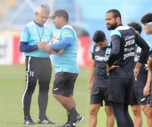 El técnico de la Selección Nacional de Honduras, Reinaldo Rueda, realizó sus últimos trabajos y define su estrategia para los duelos ante Jamaica y Trinidad y Tobago