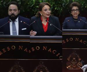 De izquierda a derecha: Luis Redondo, Xiomara Castro y Rebeca Ráquel Obando el 25 de enero de 2024 durante la instalación de la tercera legislatura del Congreso Nacional.