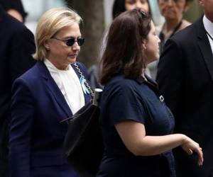 Hillary sufrió algunos malestares el domingo durante las conmemoraciones del 11 de septiembre (Foto: Agencia AFP)