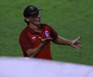 El entrenador del Olimpia no se mordió la lengua al hablar sobre el castigo al Olimpia.