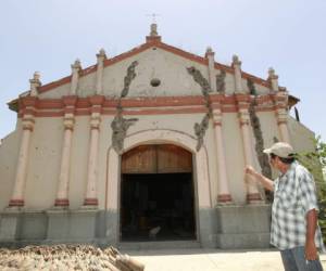 Los templos católicos, por la arquitectura e historia que encierran, son considerados valiosas joyas por el maestro de la construcción.