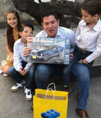 Bárbara, Santiago y Emiliano, los bellos hijos de Ernesto Laguardia