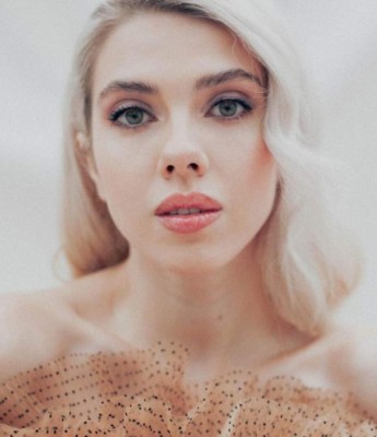 Scarlett Johansson tiene una doble y está en Rusia: Así es Kate Johansson