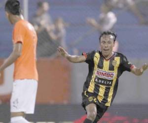 Javier Portillo celebra su tanto ante el Honduras Progreso.