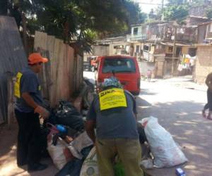 El gobierno mediante sus instituciones está realizando constantes actividades para la eliminación de los criaderos de zancudos en barrios y colonias a nivel nacional, foto: El Heraldo.