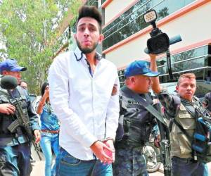 Juez violenta proceso contra Kevin SolÃ³rzanoUniversitario fue llevado a Medicina Forense para quese le practicaran exÃ¡menes, sin la presencia de sus defensores.