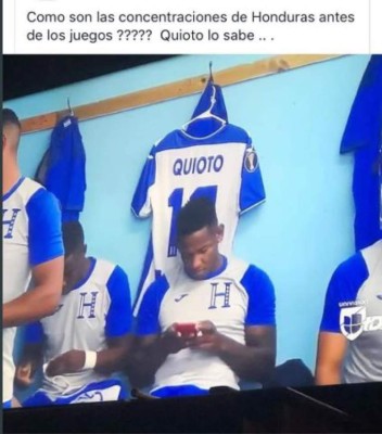 Con memes destrozan a Romell Quioto por usar el celular antes del partido ante Jamaica