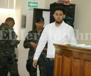 El universitario Kevin Solórzano durante el juicio de este jueves por el asesinato del exfiscal Edwin Eguigure. Casi después de dos años, el proceso parece llegar a un final, foto: EL HERALDO.