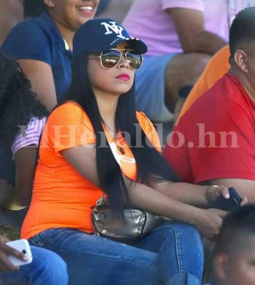 Sensuales chicas subieron la temperatura en jornada 8 de la Liga Nacional de Honduras