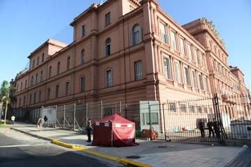 Conmoción en Argentina por muerte de una bebé sin hogar que dormía frente a la Casa Rosada