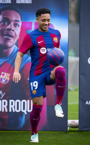 Así fue la presentación de Vitor Roque, nuevo fichaje del Barcelona