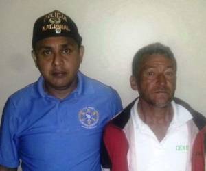 El detenido es Efrain Antonio Rivera Solis, de 40 años de edad, originario y residente en el barrio Casamata en la capital.