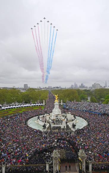 Londres celebra coronación del rey Carlos III y la reina Camila