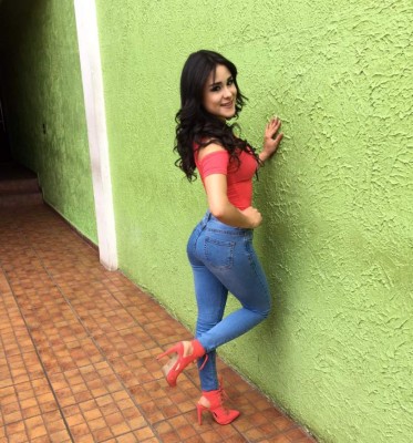 Estas presentadoras hondureñas poseen la piernas más bellas