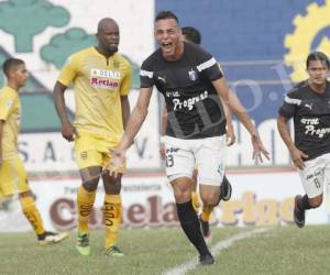 El delantero Ángel Tejeda celebra su anotación ante el Real España (Foto: EL HERALDO)