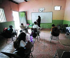 Desde la ASJ advierten que la disminución en la matrícula estudiantil no es exclusiva del Distrito Central, sino una realidad en todo el país que se agravó con el inicio de la pandemia en el 2020.