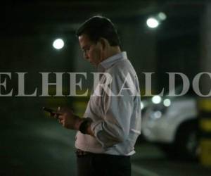 Rafael Leonardo Callejas en el estacionamiento del edificio Palmira para luego dirigirse a su casa de habitación en el Hatillo. (FOTO: Alex Pérez)