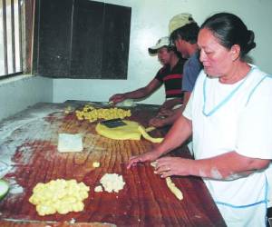 Los aumentos aprobados para el próximo año oscilarán entre 228 y 625 lempiras mensuales.