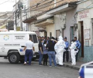 En el taller Reparaciones Rodríguez, frente a la sede de la ATIC en la avenida Centenario de Comayagüela, se registró la masacre, foto: Estalin Irías / EL HERALDO.