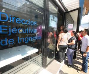 La Dirección Ejecutiva de Ingresos (DEI) fue liquidada de forma sorpresiva esta semana por el gobierno previo a la época de verano, foto: Efraín Salgado / EL HERALDO.