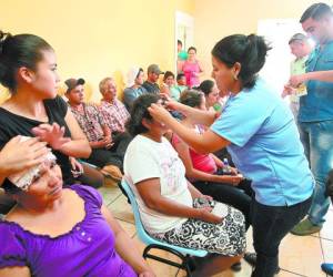 Pacientes con síntomas de chikungunya son atendidos en los centros de salud.