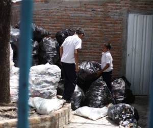 Los niños de la Escuela Villa Olímpica han logrado recolectar gran cantidad de materiales.