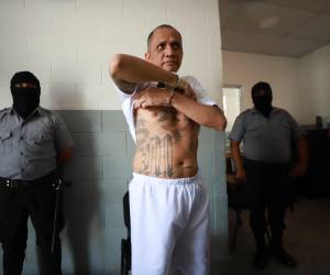 Alex Ábrego pandillero activo de la MS-13 conversó desde su encierro en el CECOT con la Unidad Investigativa de EL HERALDO Plus