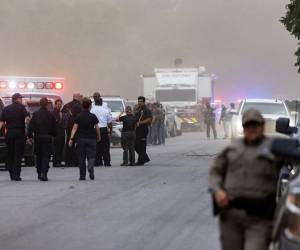 Las fuerzas del orden trabajan en la escena después de un tiroteo masivo en la Escuela Primaria Robb donde 19 personas, incluidos 18 niños, fueron asesinadas el 24 de mayo de 2022 en Uvalde, Texas.