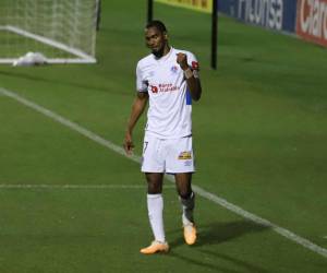 Olimpia sigue imparable y tras un gran segundo tiempo le remontó a la UPNFM