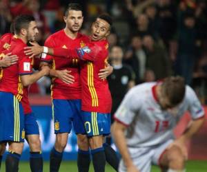 La selección de España sigue encabezando el grupo G de clasificación junto a Italia (Foto: AFP)