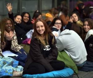 Los 'Beliebers' que acampan son principalmente mujeres, pero también hay hombres (Foto: AFP)